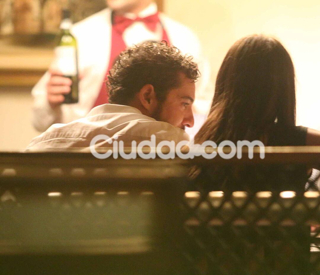Tras el show, la pareja compartió una cena con amigos (Fotos: Movilpress). 