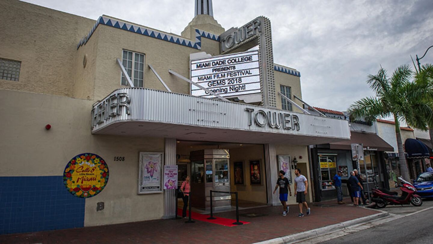 Trump sale al rescate de los cines que sufren los números rojos del coronavirus