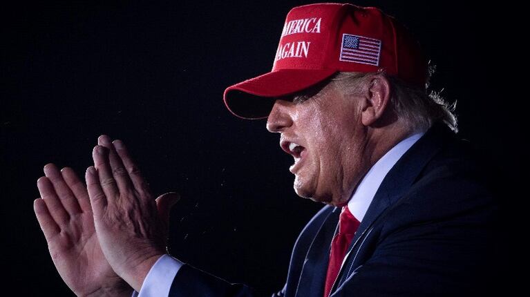 Trump sugiere que echará al máximo epidemiólogo del Gobierno, Anthony Fauci, tras diferencias por la pandemia. Foto: AFP.