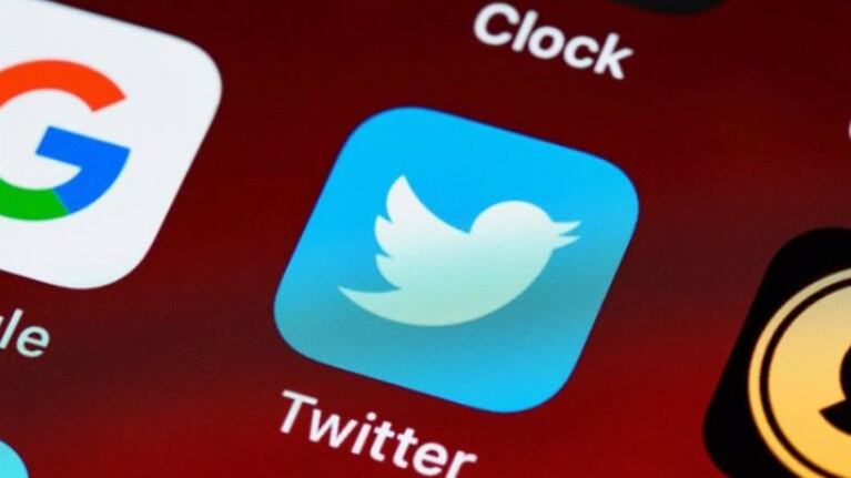 Twitter actualiza su API para habilitar el borrado de tuits y los Super Follows a los bots