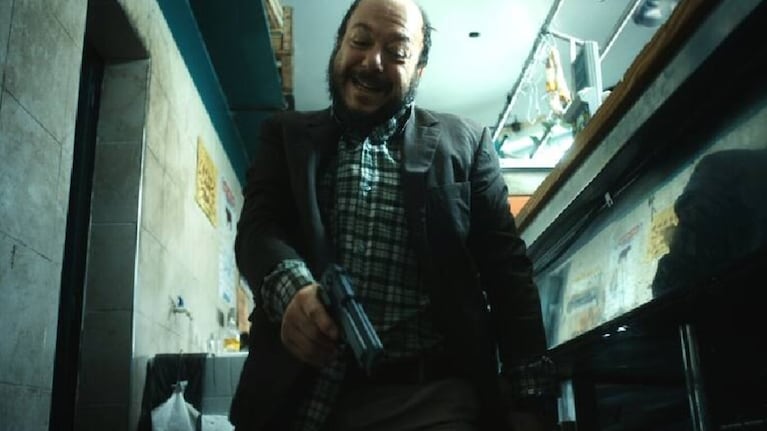 uis Ziembrowsk se pone en la piel del despiadado patrón Latuada;