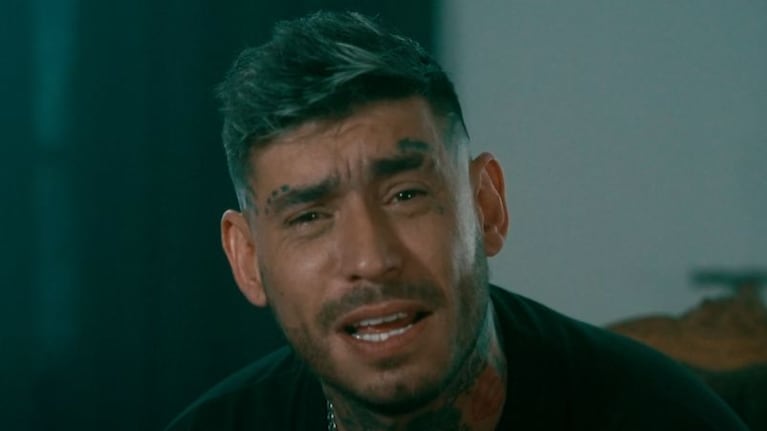 Ulises Bueno en el nuevo videoclip "Espectador".