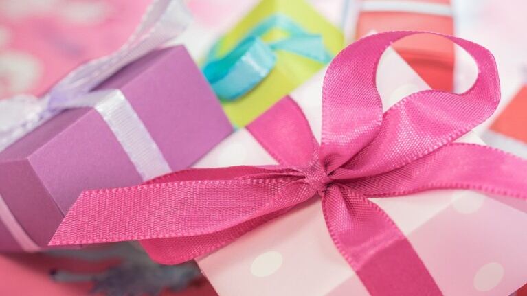  Un algoritmo ayuda a los indecisos con ideas para saber qué regalo comprar a amigos o familia. Foto: Pixabay.
