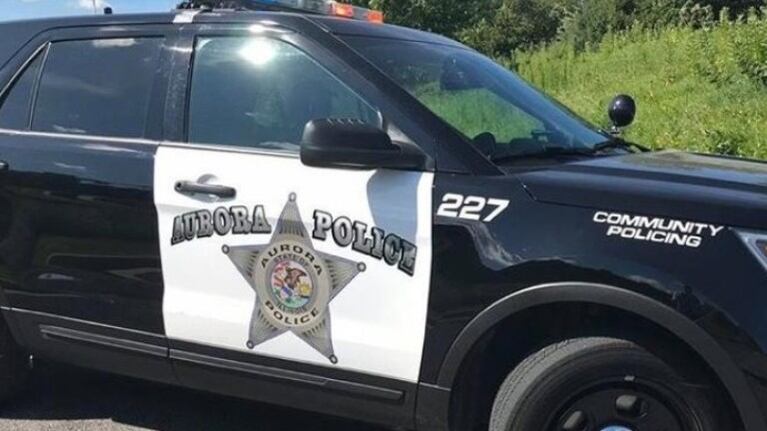 Un auto conduce contra la gente y un manifestante es baleado en Denver