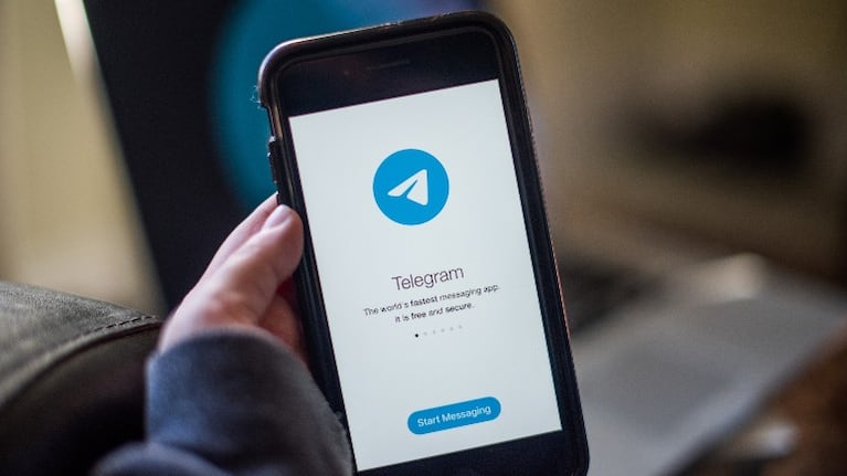 Un bot de Telegram da acceso a los teléfonos móviles de más de 500 millones de usuarios de Facebook. Foto: Bloomberg.