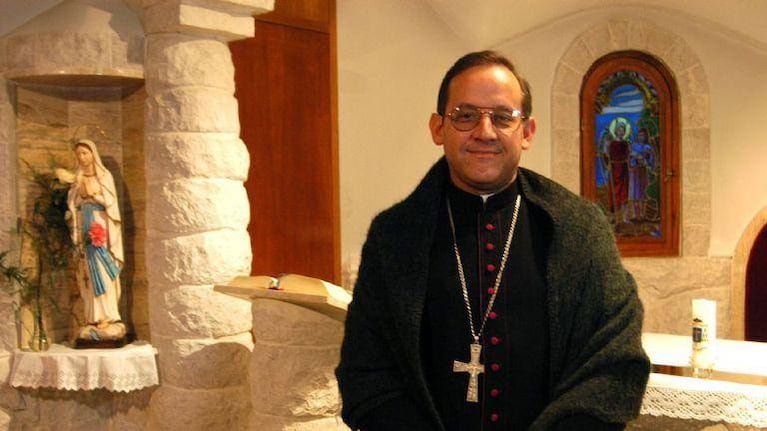 Un cura agredió a golpes a un obispo de Mendoza durante una reunión