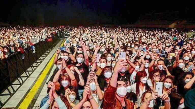 Un festival musical en Barcelona planea reunir en julio 22 mil espectadores en una prueba piloto
