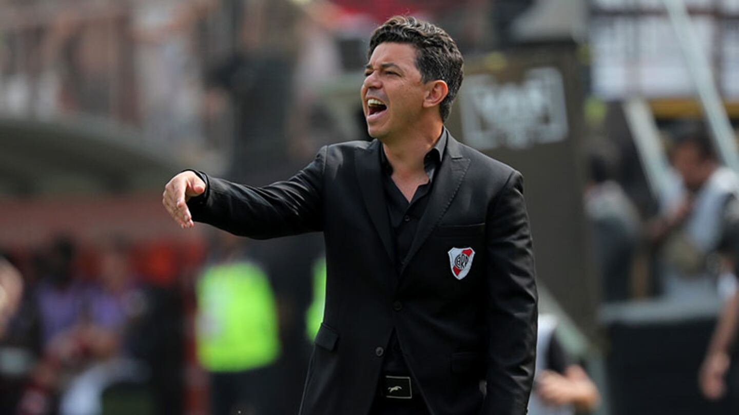 Un gesto enorme: Marcelo Gallardo donó su histórico saco y lo recaudado será para un comedor