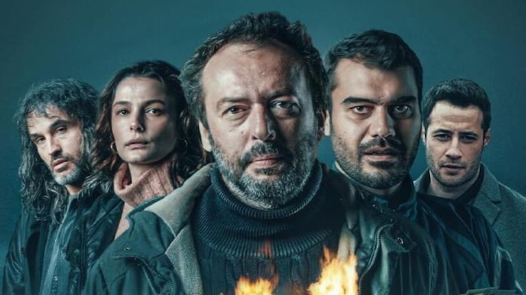 Un grupo de amigos con problemas económicos encuentra una fortuna robada en este thriller.