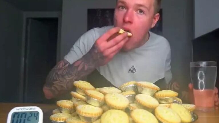 Un joven inglés devora 60 pasteles de carne en 30 minutos