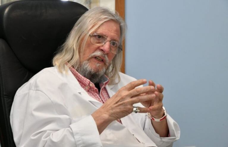 Un médico francés asegura tener la cura para el coronavirus: "Si no la usan es una inmoralidad"