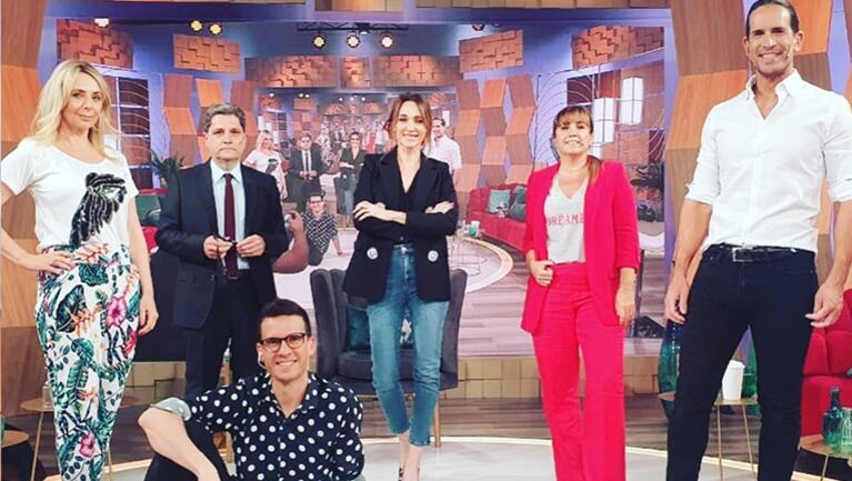 Un panelista del ciclo renunció.