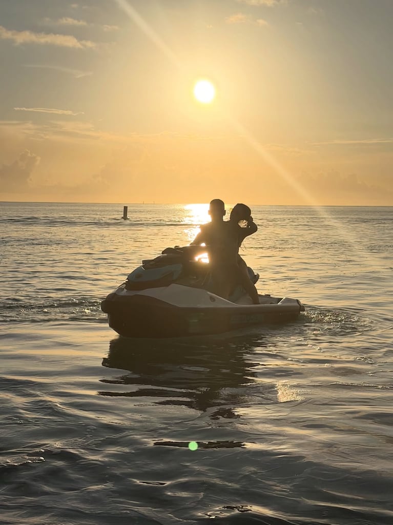 Un paseo en Jet Sky al atardecer. Fuente: Instagram