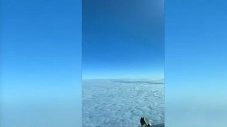 Un piloto de avión graba el vuelo desde el aeropuerto de Estambul al de Esmirna, en Turquía, en time-lapse