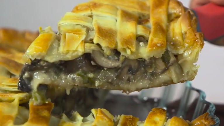 Un plato práctico y sabroso, relleno con pollo y champignones. Foto: CucinareTV