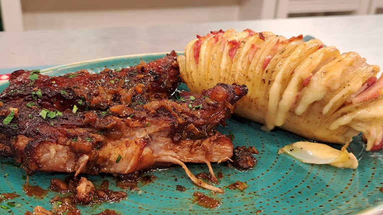 Un plato rendidor, que se cocina en 20 minutos y se acompaña con papas acordeón rellenas con panceta.
Foto: CucinareTV