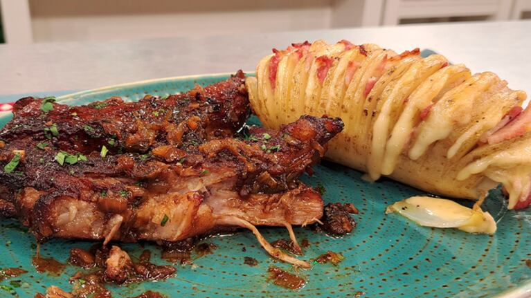 Un plato rendidor, que se cocina en 20 minutos y se acompaña con papas acordeón rellenas con panceta.
Foto: CucinareTV