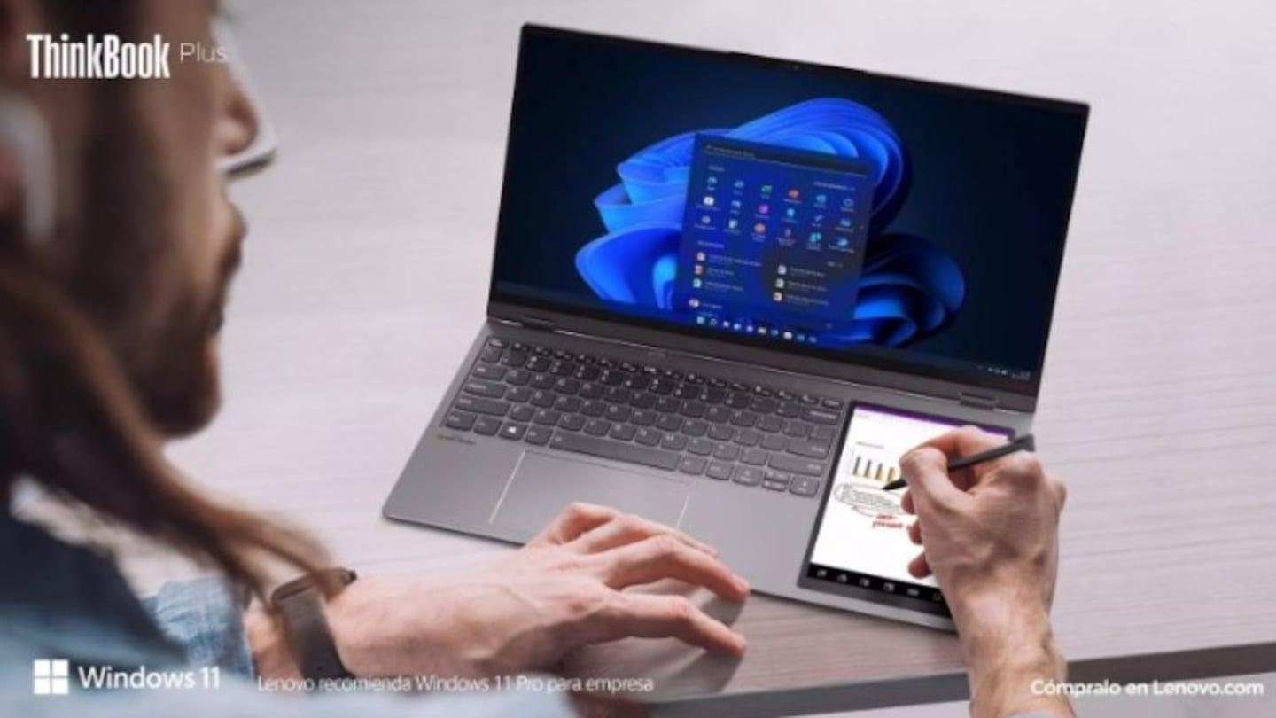 Un portátil con una segunda pantalla de 8 pulgadas junto al teclado: así quiere Lenovo revolucionar la multitarea