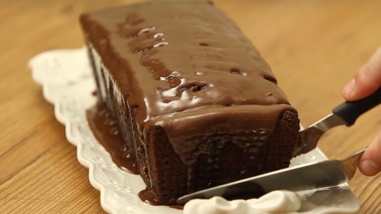 Un postre sabroso que combina la humedad de la banana con el sabor aportado por la pasta de avellanas y chips de chocolate.Foto: CucinareTV