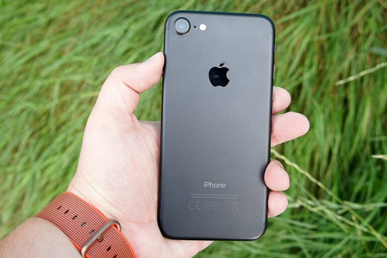Un solo mensaje puede congelar tu iPhone