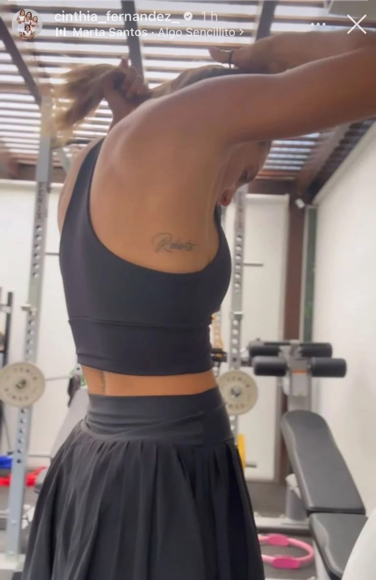 Un tatuaje en el cuerpo de Cinthia Fernández no deja lugar a dudas: "Roberto", se lee. Captura: Instagram.