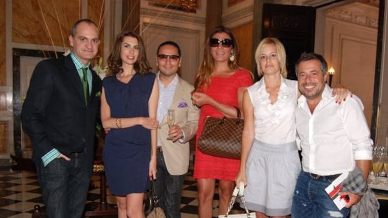 Un té de amigos, con Florencia, Maia, Sarkany, Medina Flores y Laurencio Adot.