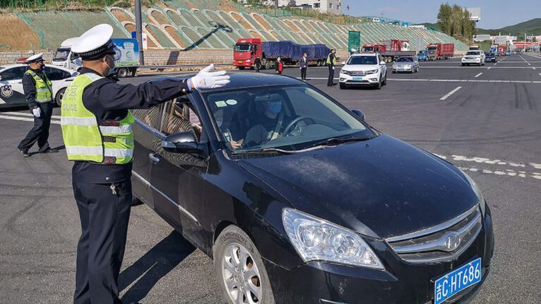 Una ciudad de China dio marcha atrás y decretó una nueva cuarentena por temor a un nuevo brote