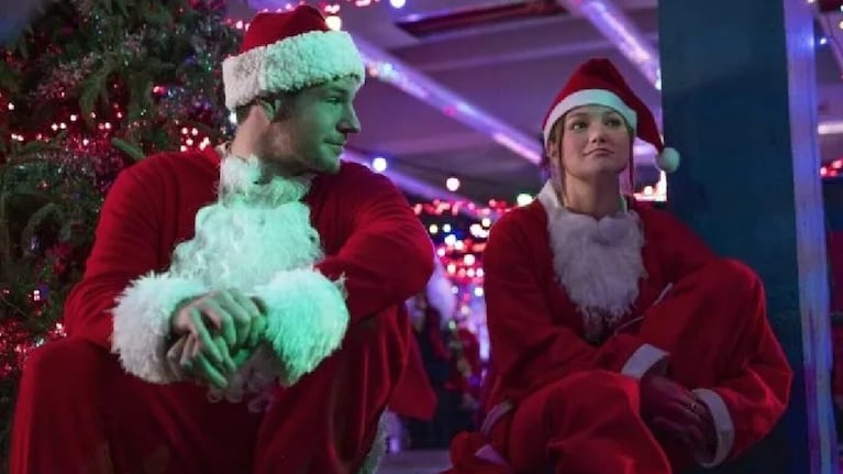Una comedia romántica que apuesta por el combo nieve-enredos-final reconfortante.