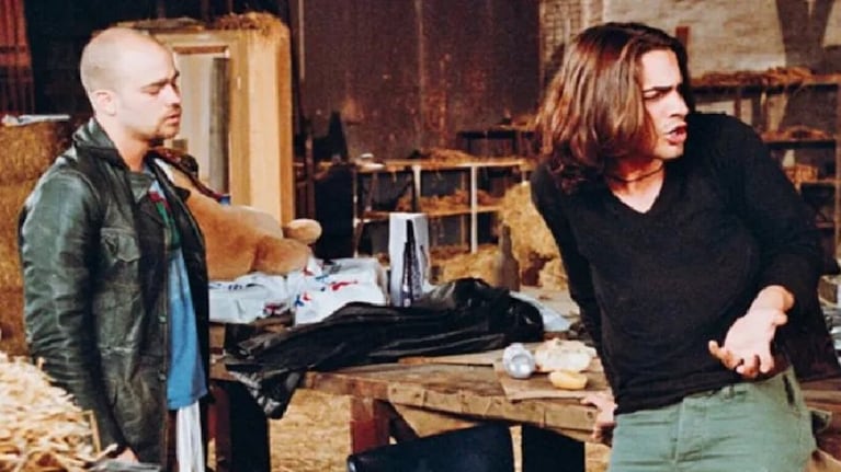 Una escena con Pauls y Echarri de El desvío, disponible en en Amazon Prime Video.