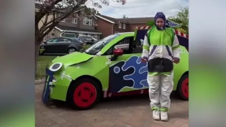 Una fan de Disney transformó su coche