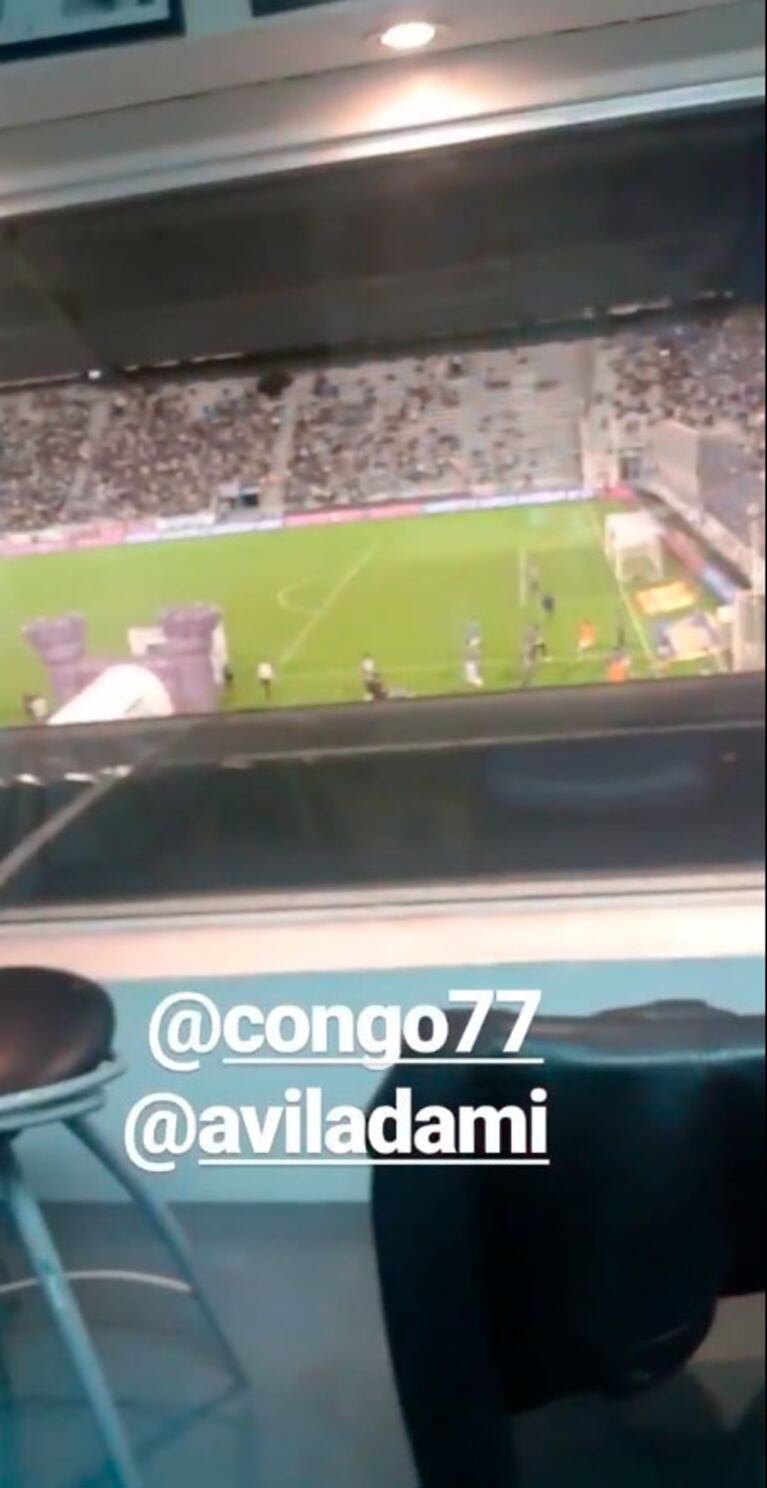 ¡Una hincha más! Mica Viciconte fue a la cancha de Vélez a alentar a Fabián Cubero  