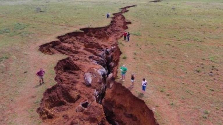 Una imponente grieta en Kenia está partiendo en dos a África
