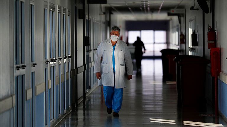 Una mujer con coronavirus dio a luz a una nena en Mar del Plata