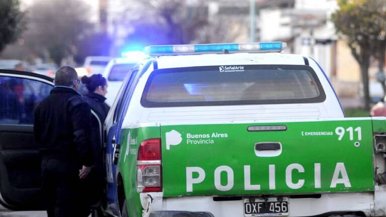 Una mujer fue apuñalada dentro de un auto en un intento de femicidio en San Miguel