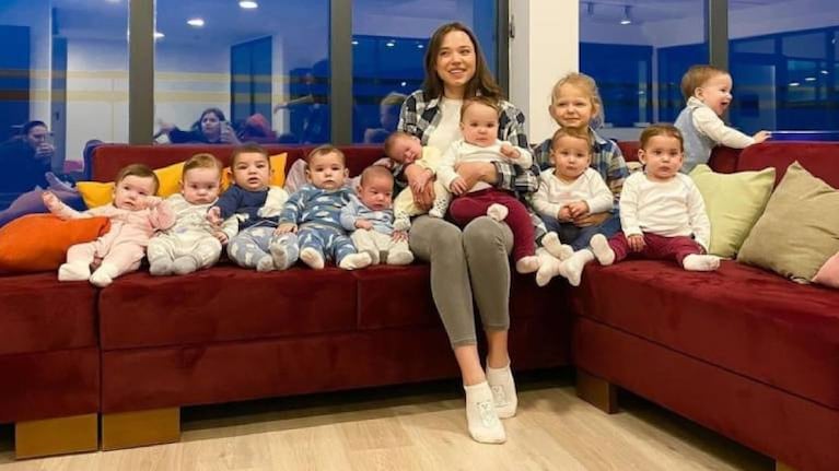 Una mujer rusa de 23 años ya tiene 11 hijos pero sueña con 100