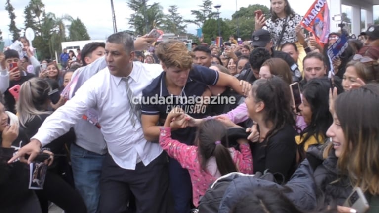 Una multitud recibió a Marcos Ginocchio en Salta: las fotos del arribo del campeón de Gran Hermano 2022