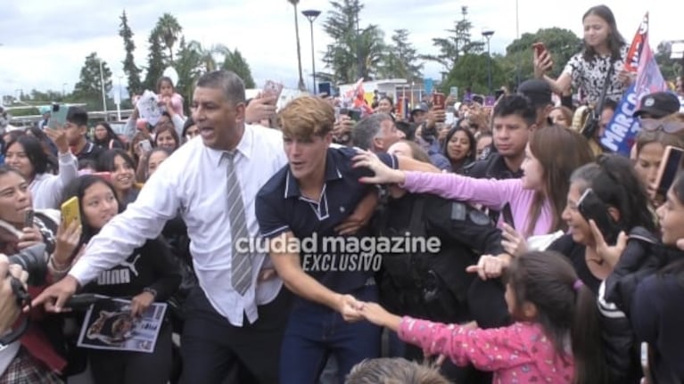 Una multitud recibió a Marcos Ginocchio en Salta: las fotos del arribo del campeón de Gran Hermano 2022