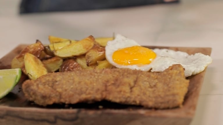 Una opción para acompañar las milanesas de entraña: huevos fritos. Foto: Cucinare.TV