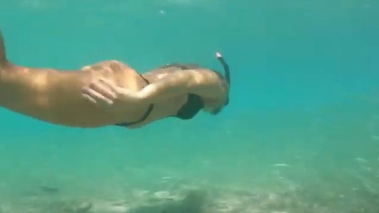 Una pareja de aventureros se sumergieron en las aguas de Las Maldivas