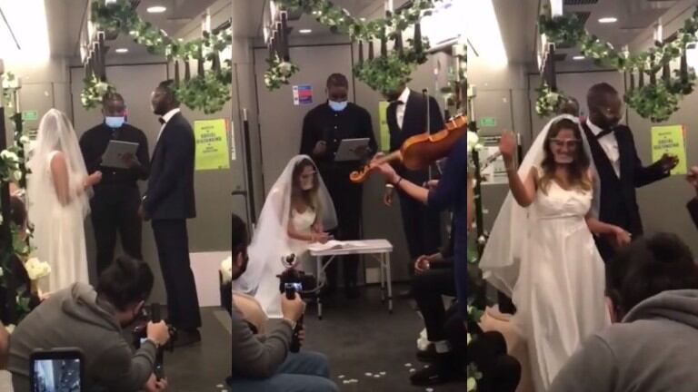 Una pareja se da el Sí, quiero en un vagón de tren de la estación de Liverpool Street, en Londres