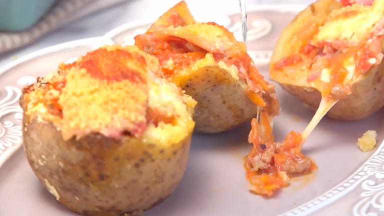 Una receta ideal para el invierno, que combina la textura suave de la papa con el sabor de una salsa con carne picada. Foto: Cucinare.TV.