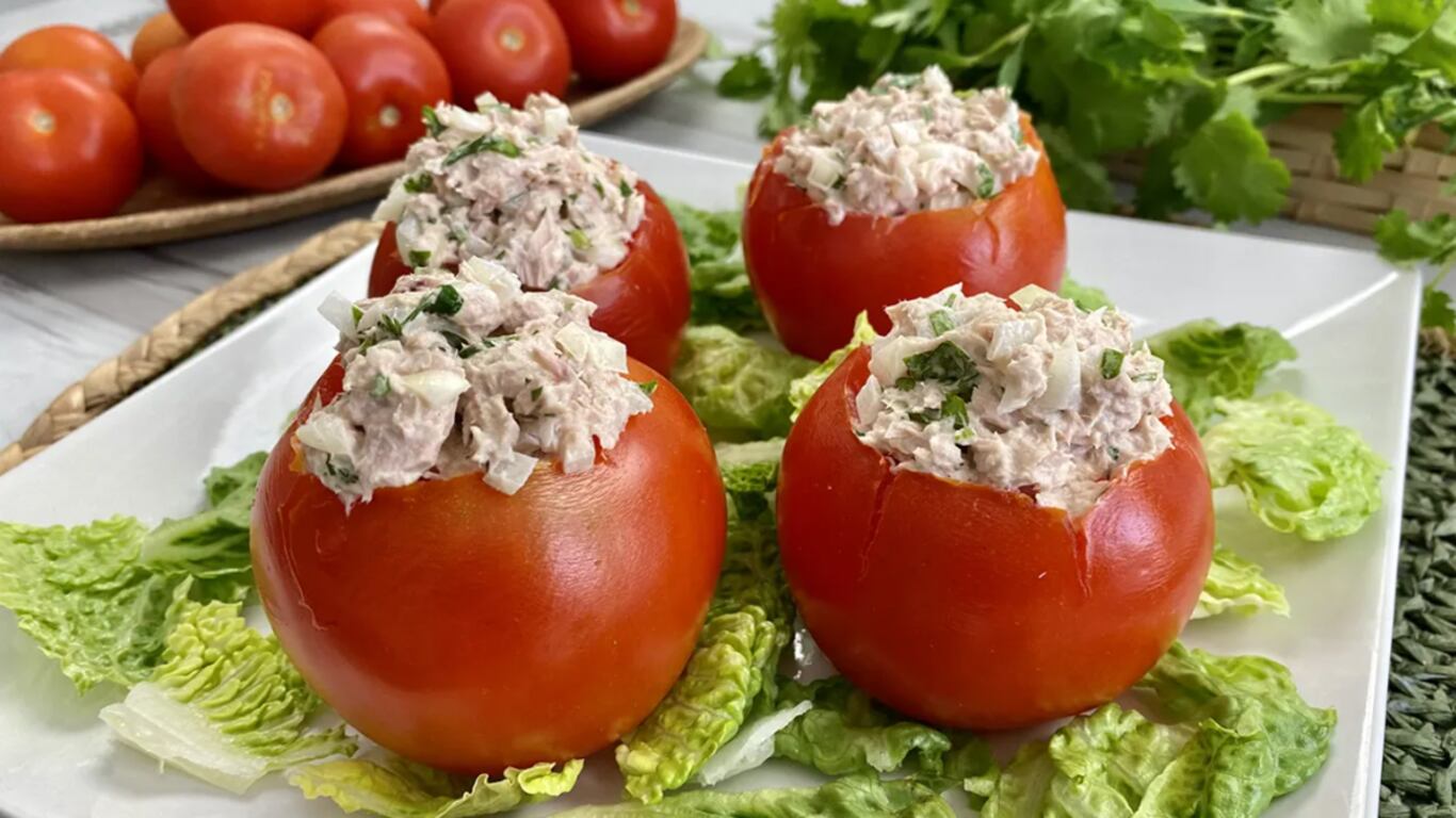 Una receta para los días de calor: Tomates rellenos