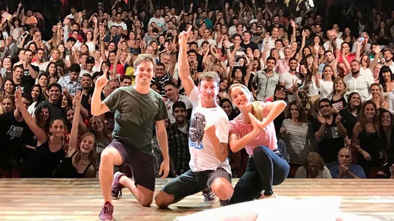 Una semana nada más lideró la taquilla teatral porteña por tercera semana consecutiva