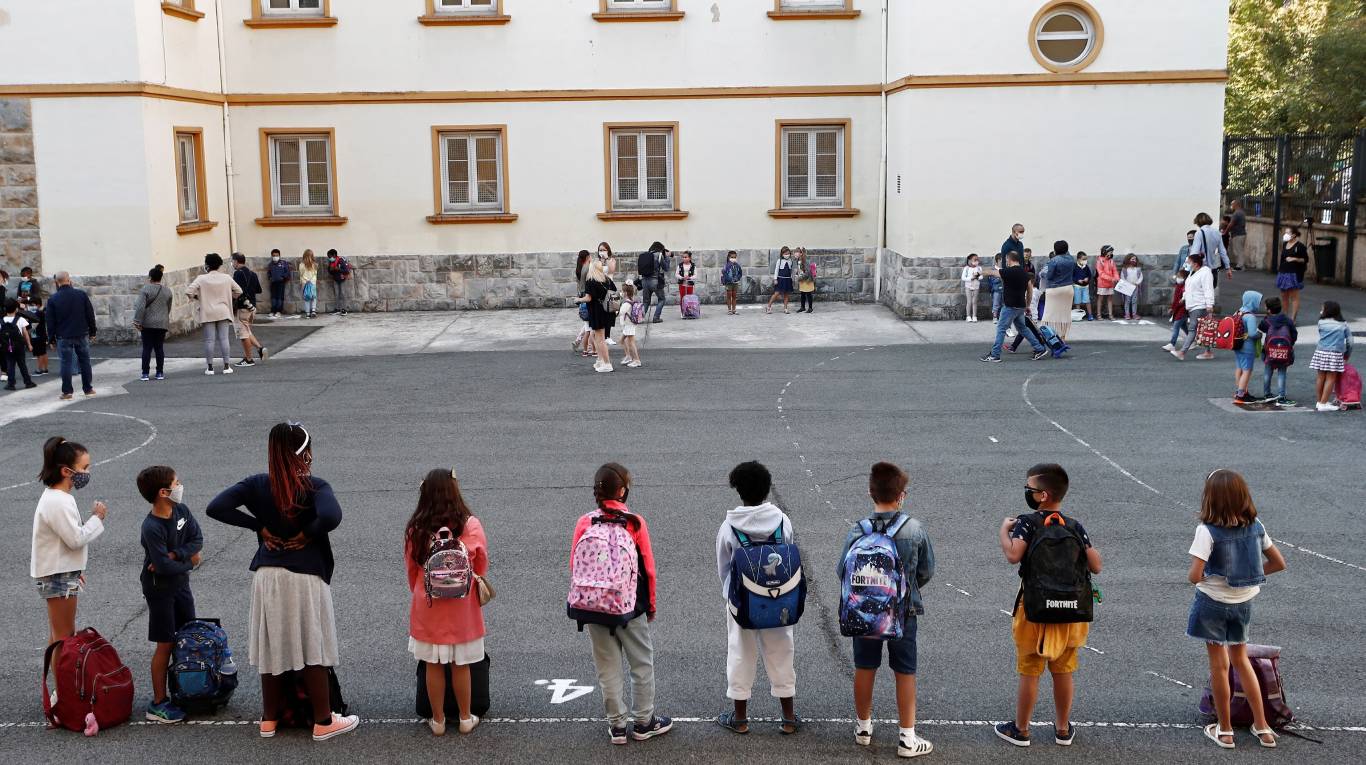 Unicef recomienda la reapertura al menos parcial de las escuelas en la región