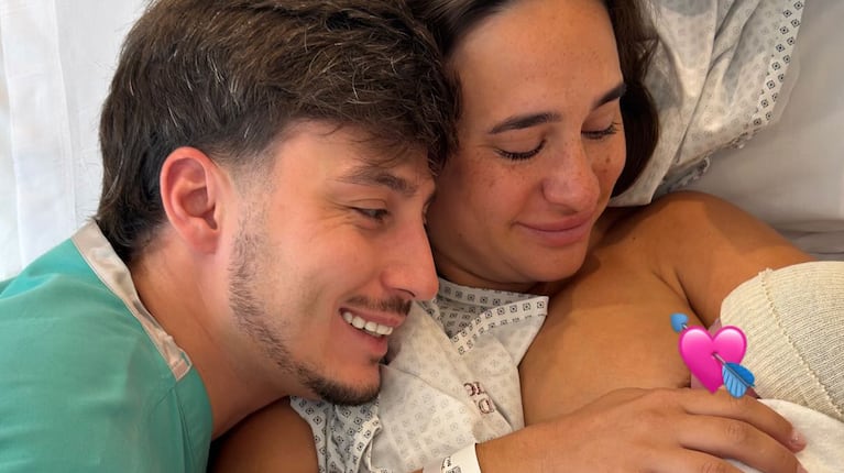 Uriel De Martini y Martina Stewart con Rufi. Foto: Instagram @martistewart_