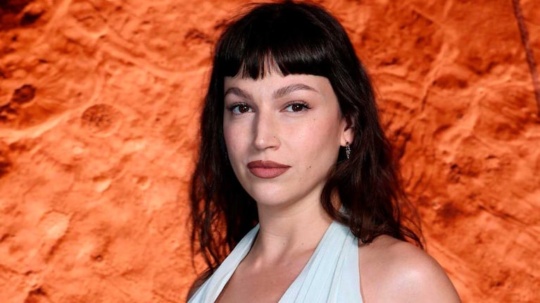 Úrsula Corberó  embarazada en la Semana de la Moda de París