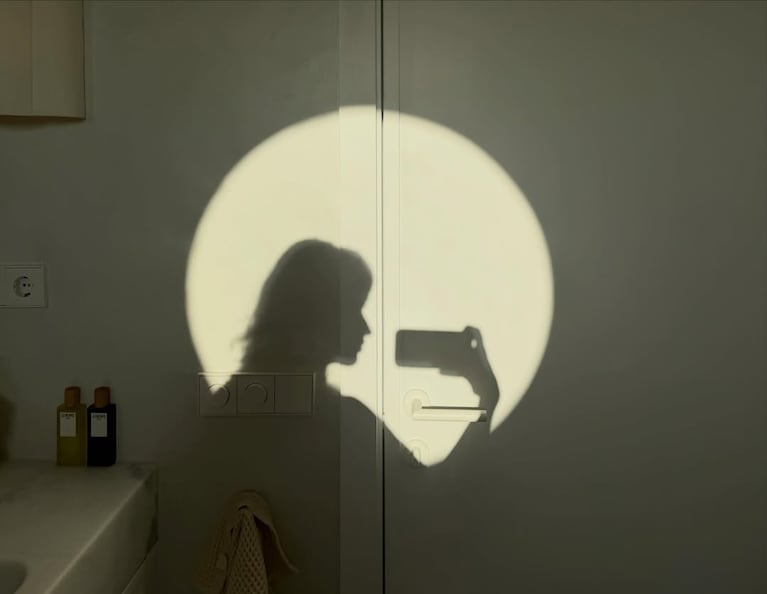 Úrsula Corberó volvió al trabajo tras ser mamá (Fotos del Instagram @ursulolita)