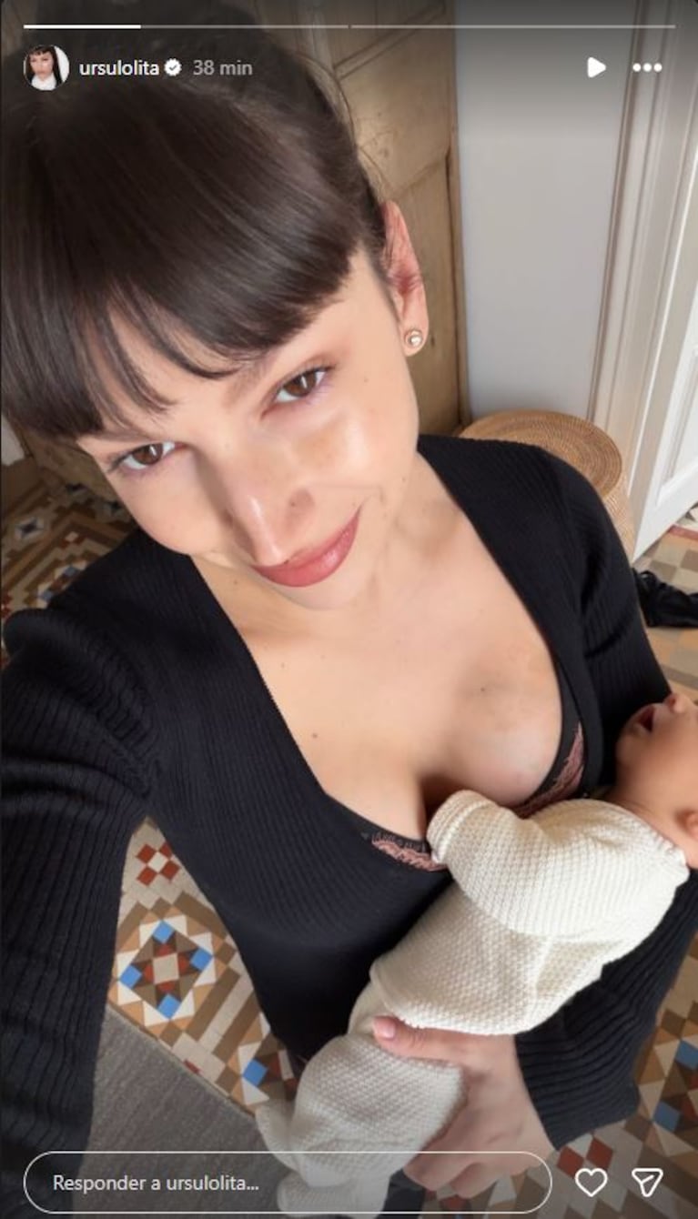 Úrsula Corberó y su hijo Dante Darín (Foto: Instagram)