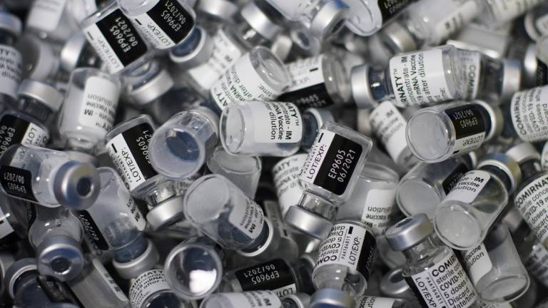 Vacuna de Pfizer contra coronavirus tuvo una eficacia de 97% en población, según estudio en Israel