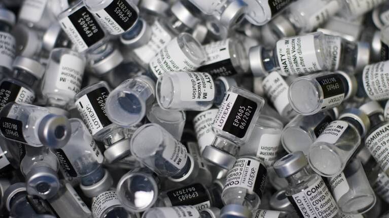 Vacuna de Pfizer contra coronavirus tuvo una eficacia de 97% en población, según estudio en Israel